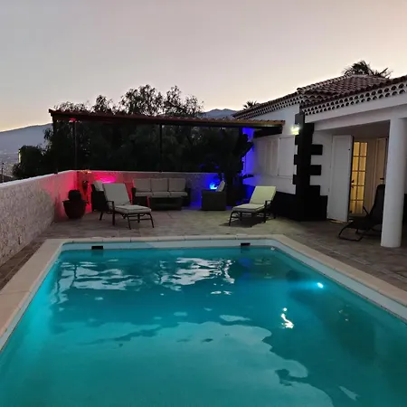 Queca Private Heated Pool Cannon Water And Jacuzzi
