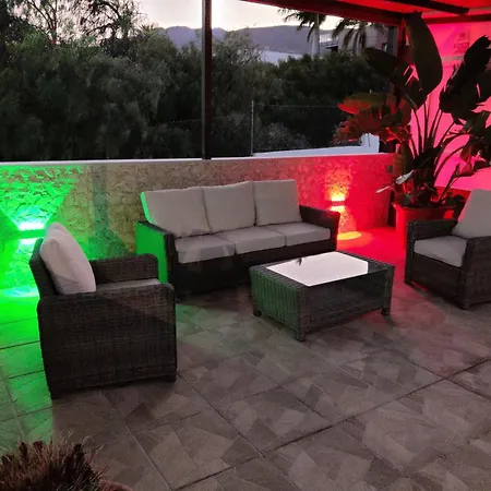 Tatil Evi Queca Private Heated Pool Cannon Water And Jacuzzi Santa Cruz de Tenerife